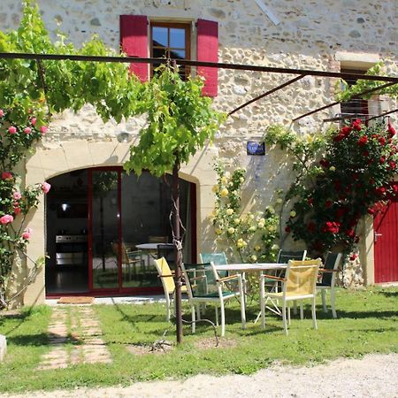 Вилла Chez Germaine Les Granges-Gontardes Экстерьер фото