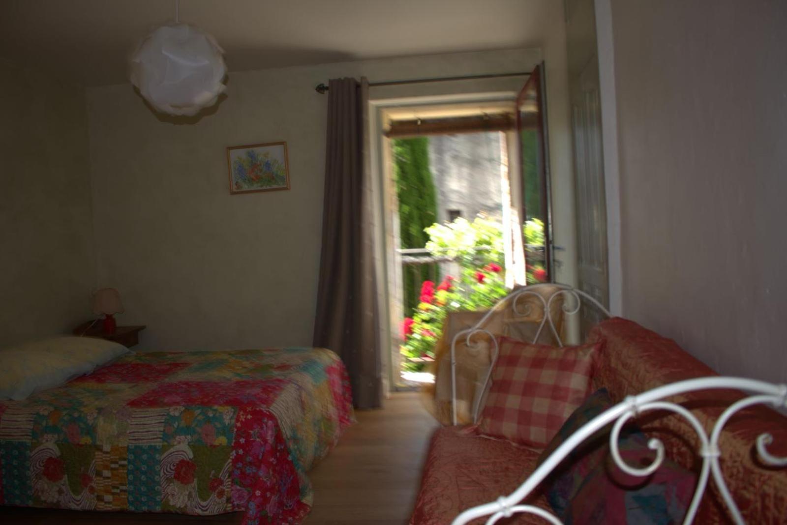 Вилла Chez Germaine Les Granges-Gontardes Экстерьер фото